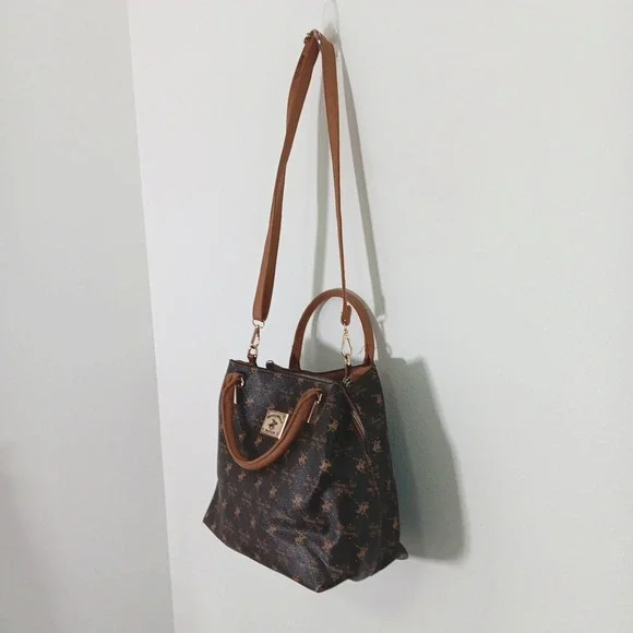 Beverly Hills Polo Crossbody Handbag‎ Brown Tan Faux Leather Preppy Countryside - Picture 3 of 15